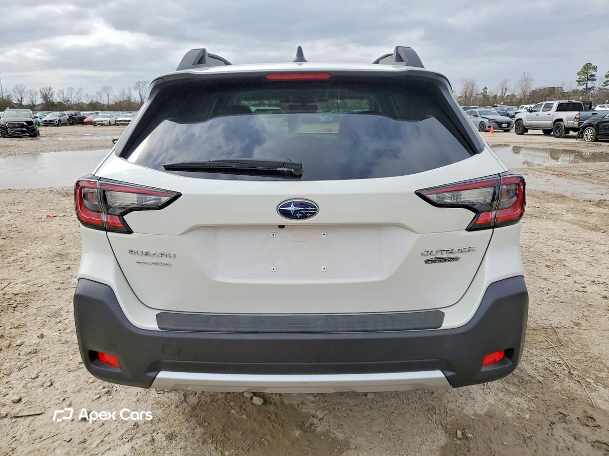 Subaru Outback 2025