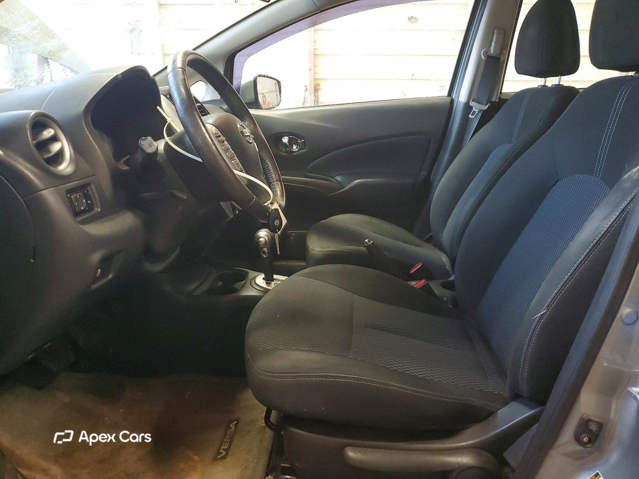 Nissan Versa 2015