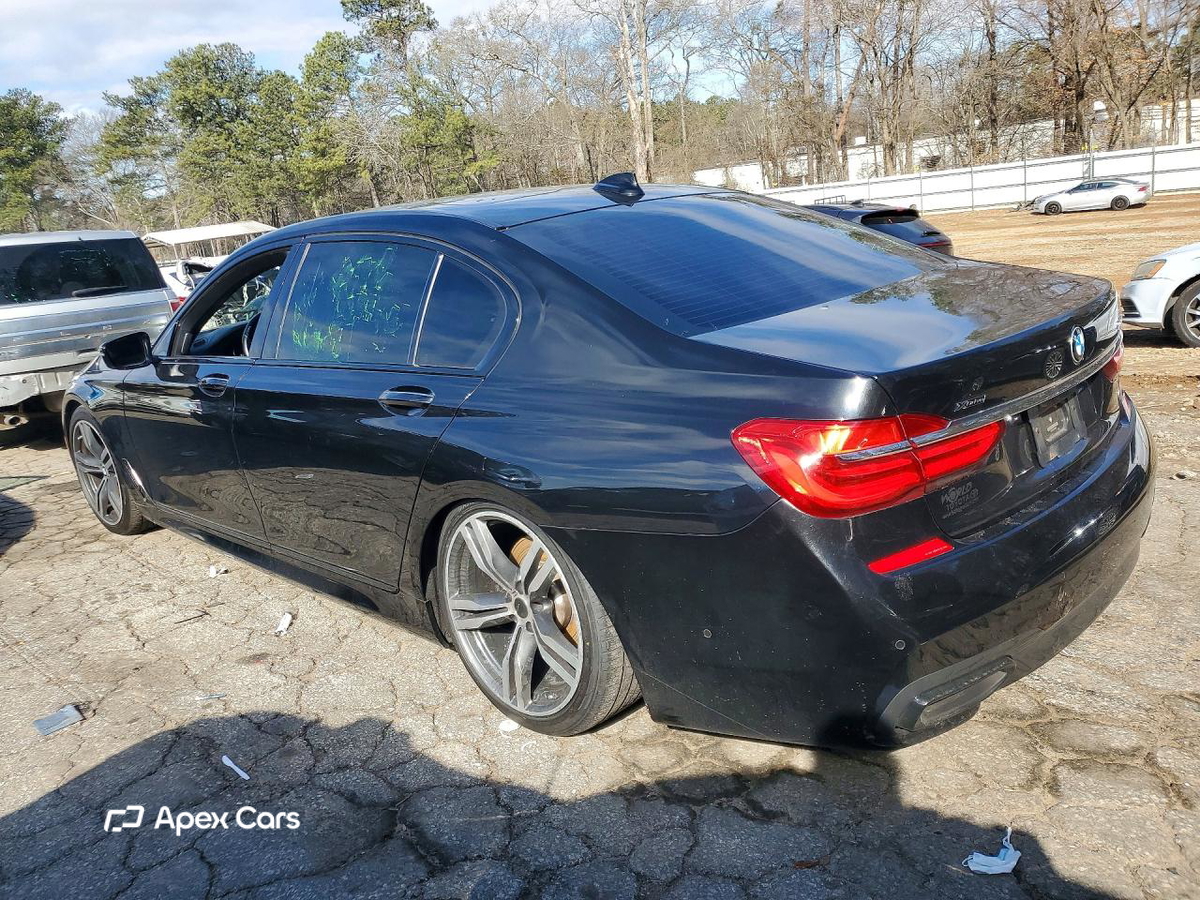 BMW Series 7 2016