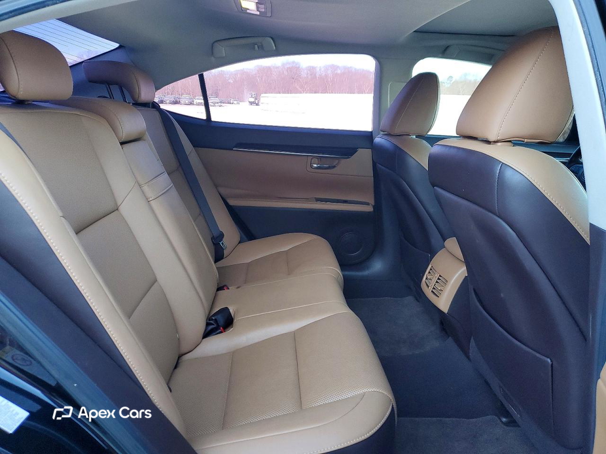 Lexus ES 2017