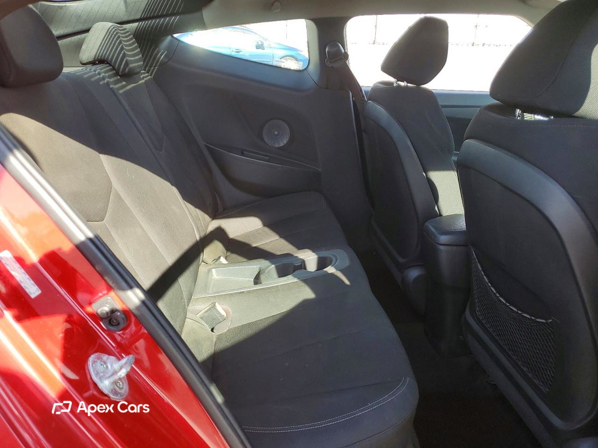 Hyundai Veloster 2016