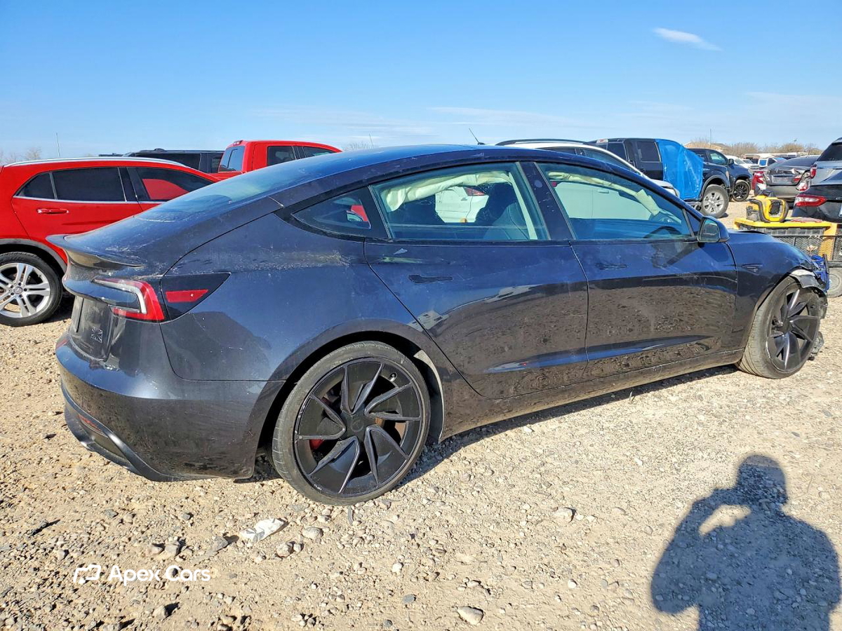 Tesla Model 3 2024