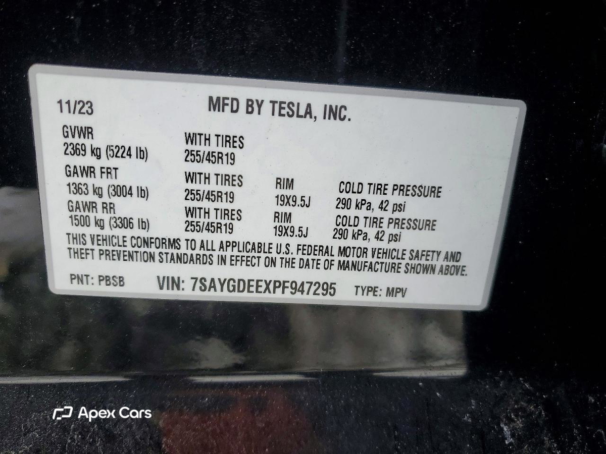 Tesla Model Y 2023