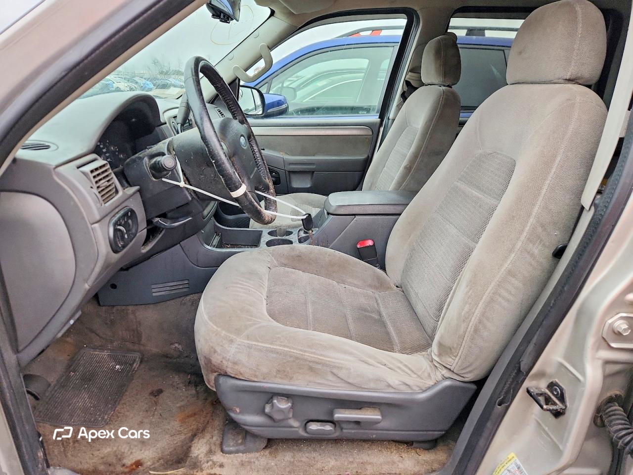 Ford Explorer 2004