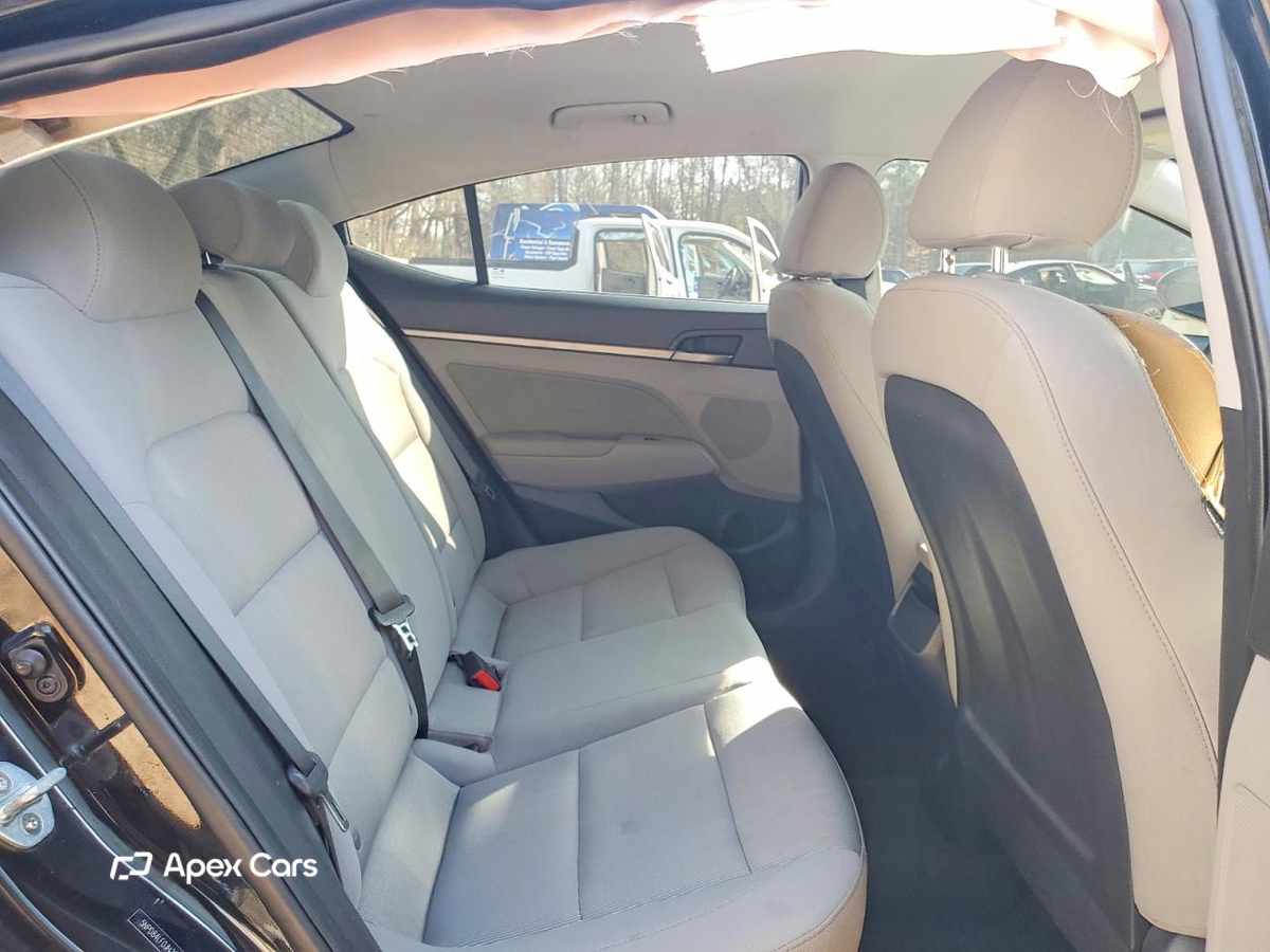Hyundai Elantra 2018