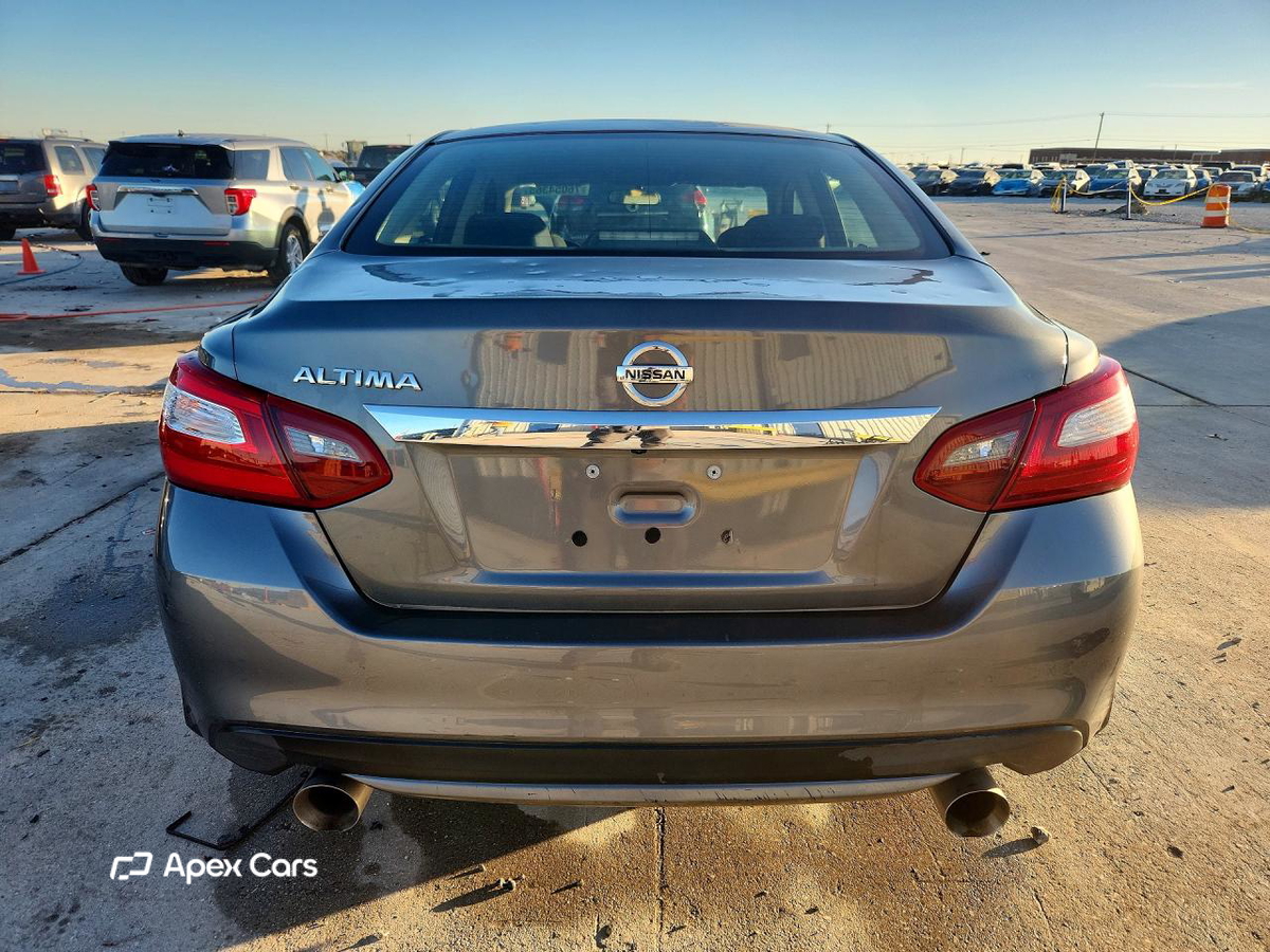 Nissan Altima 2018