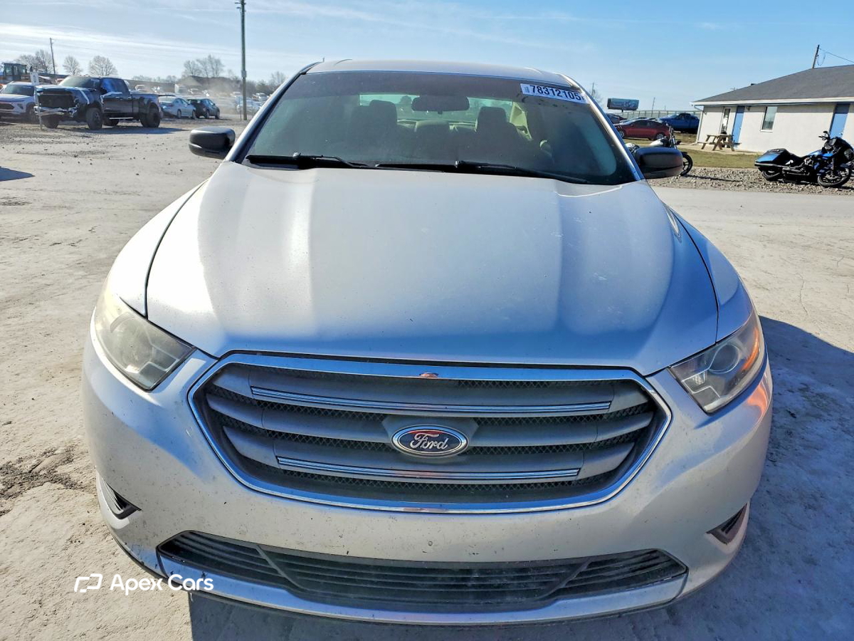 Ford Taurus 2015