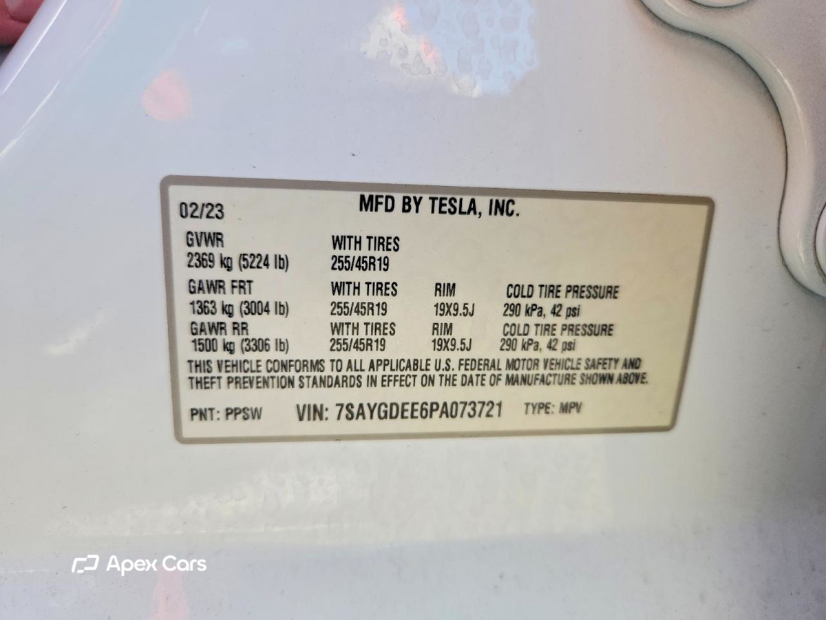 Tesla Model Y 2023