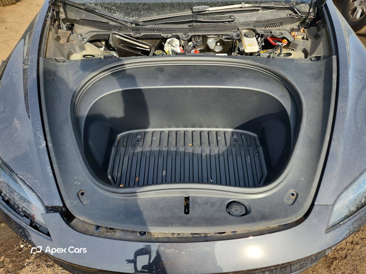 Tesla Model 3 2024