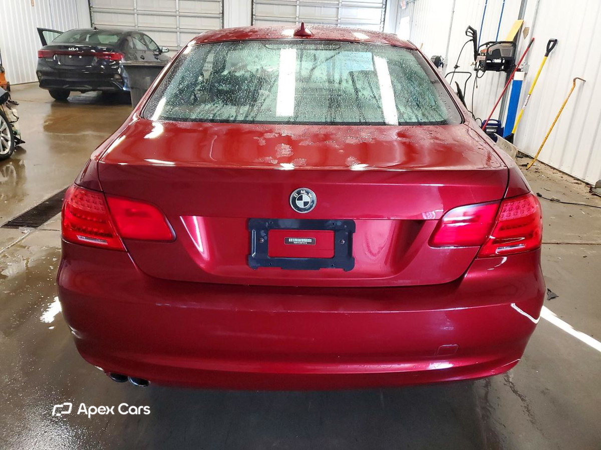 BMW Series 3 2011