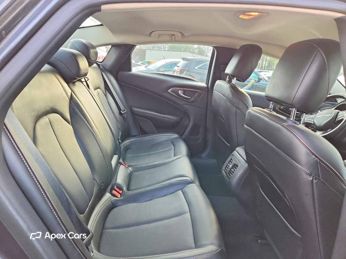 Chrysler 200 2015