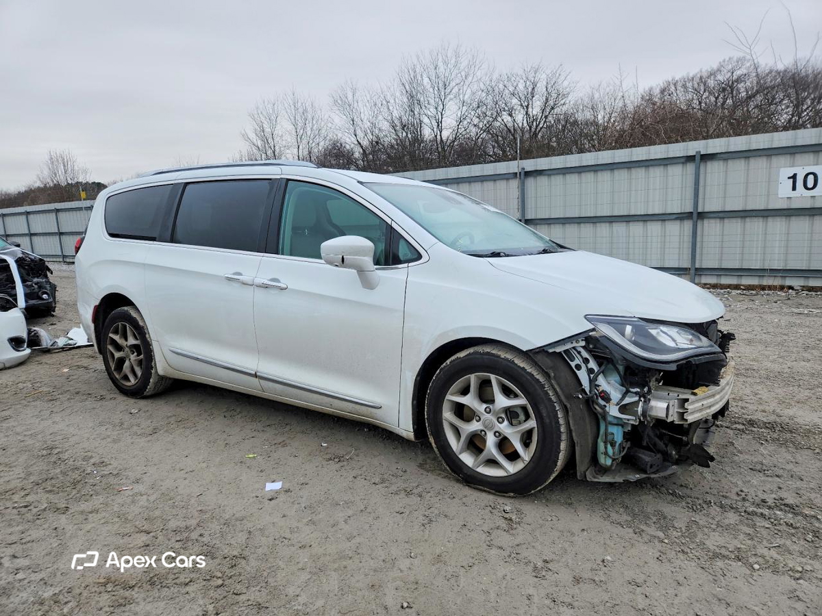 Chrysler Pacifica 2017