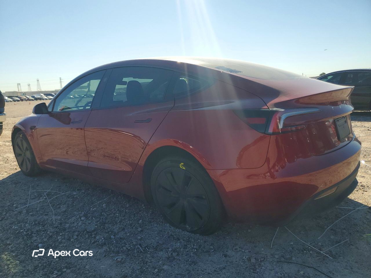 Tesla Model 3 2024