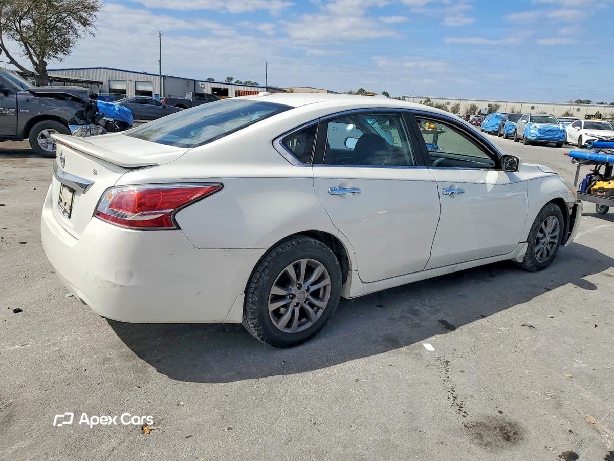 Nissan Altima 2015