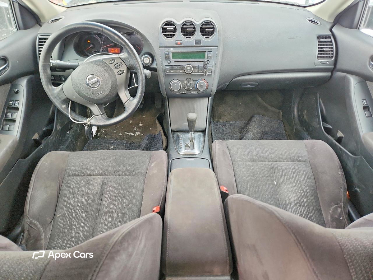 Nissan Altima 2011