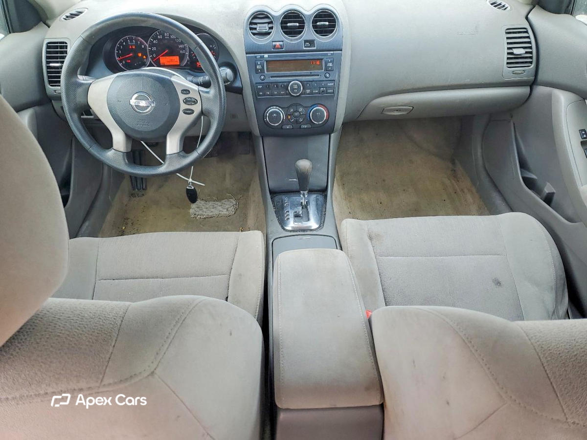 Nissan Altima 2011