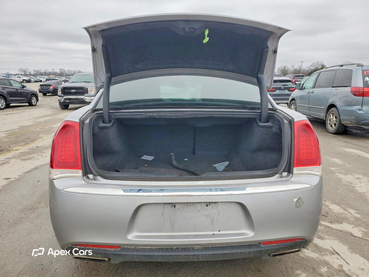 Chrysler 300 2016