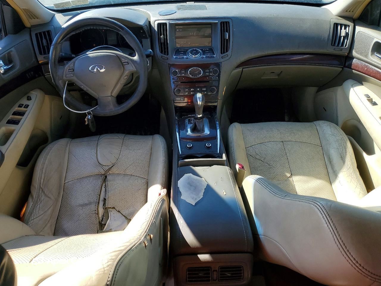 Infiniti G 2010