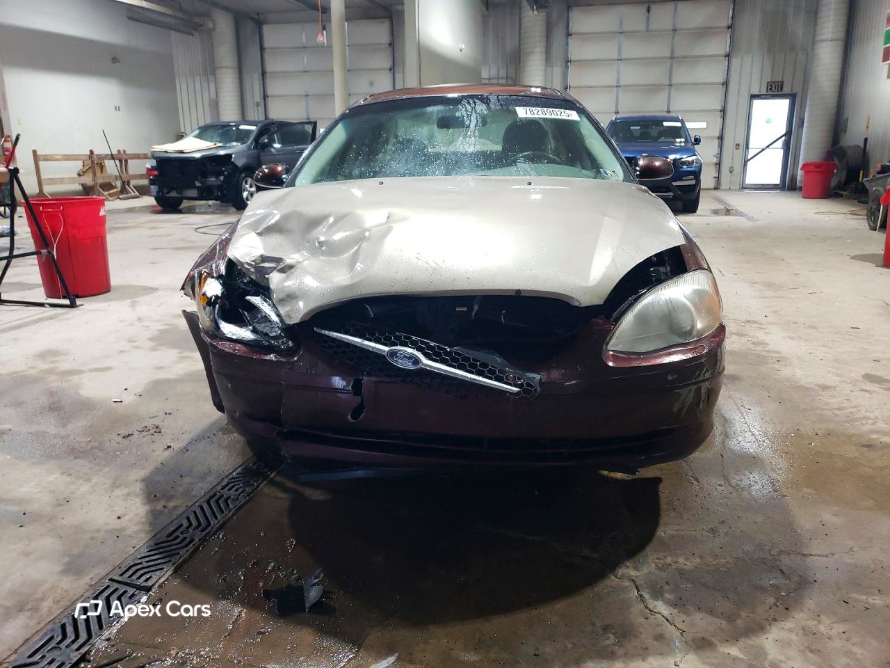 Ford Taurus 2000