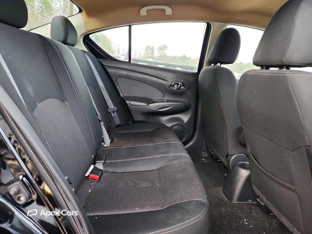 Nissan Versa 2016