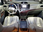 Toyota Sienna 2011