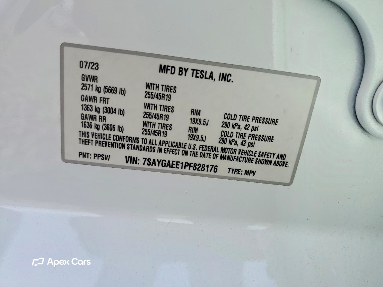 Tesla Model Y 2023