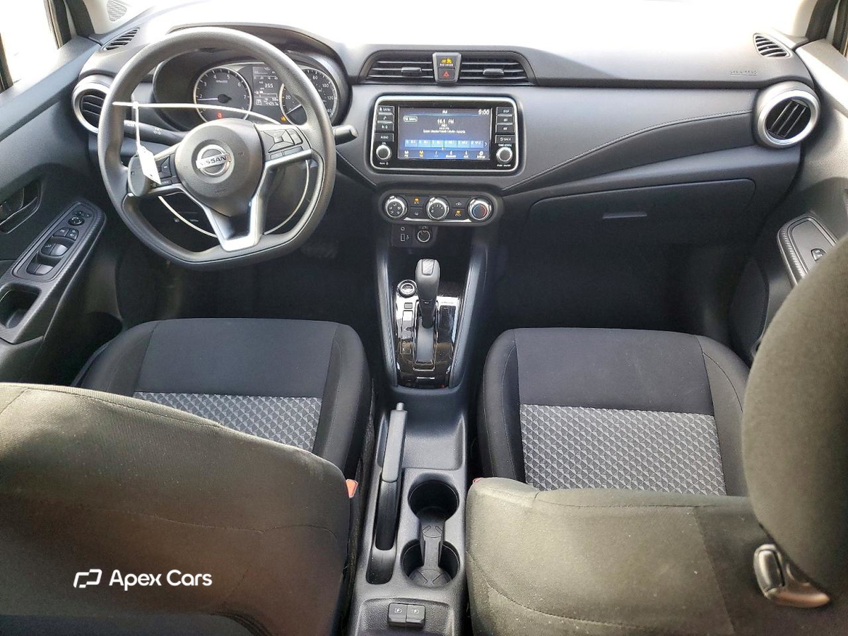 Nissan Versa 2021