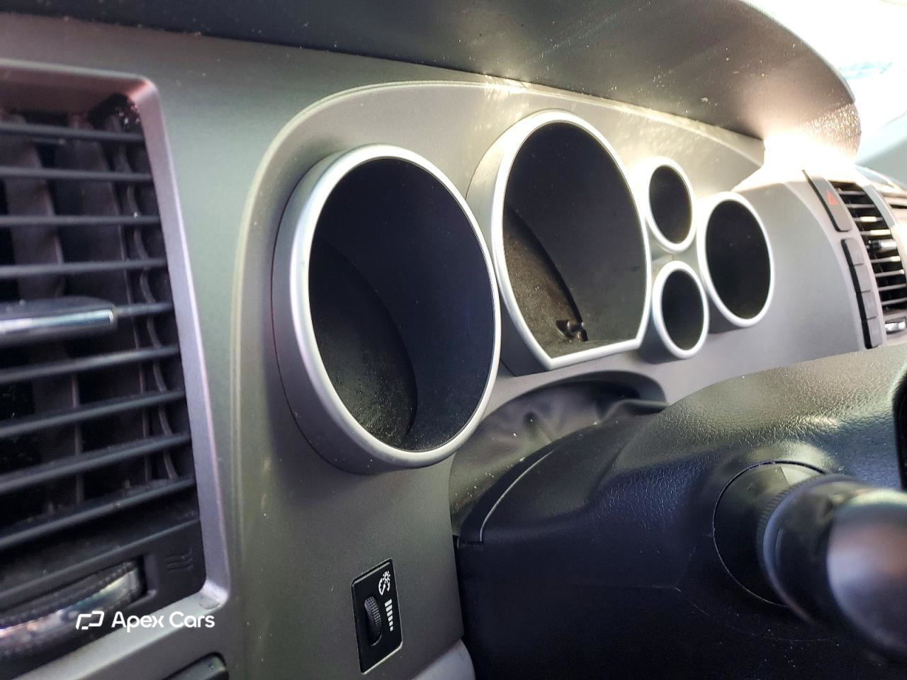 Toyota Sequoia 2015