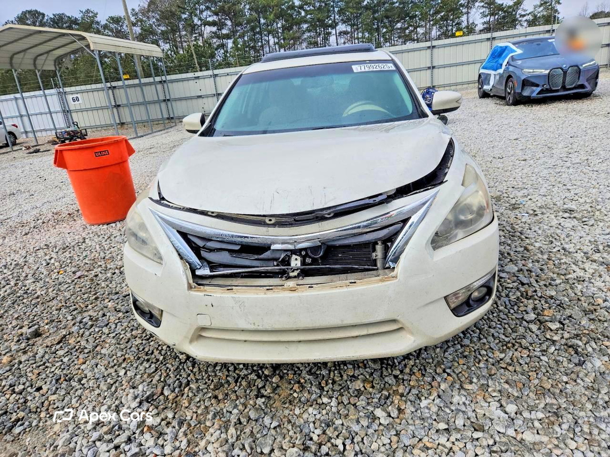 Nissan Altima 2015