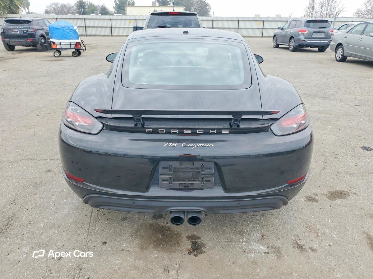 Porsche Cayman 2017