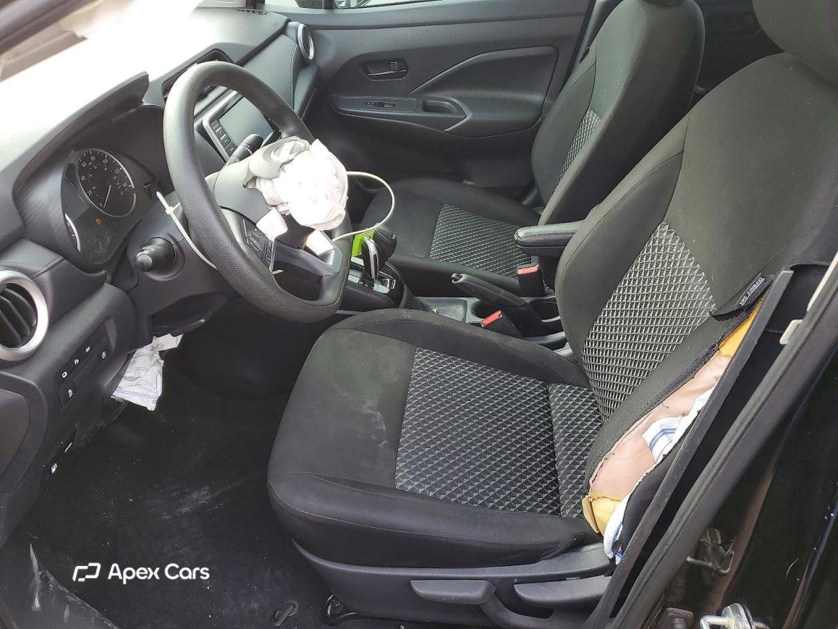 Nissan Versa 2021