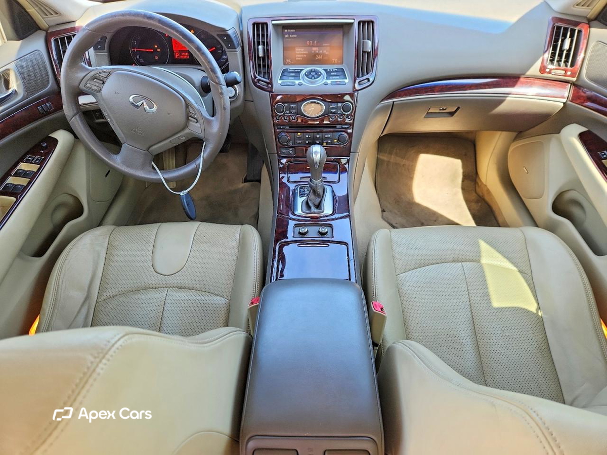 Infiniti G 2009