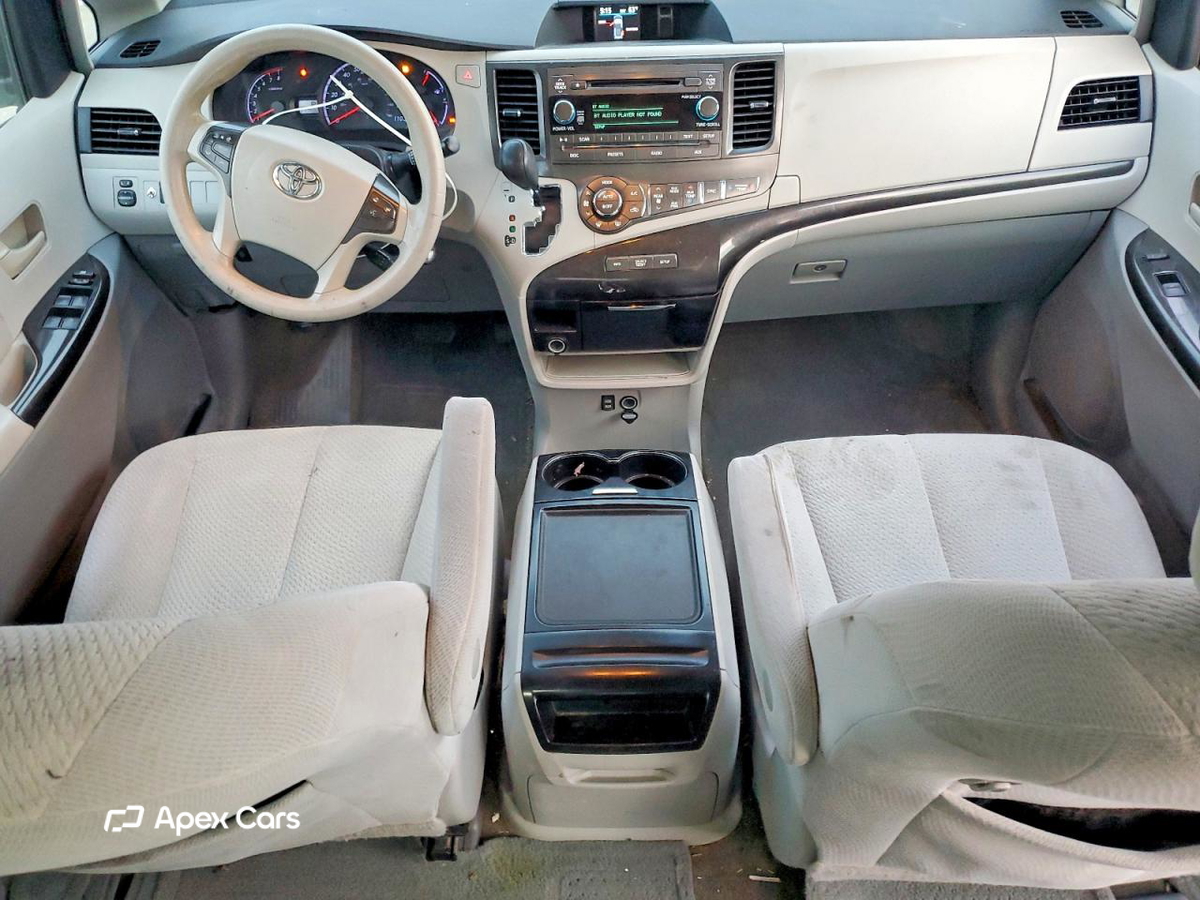 Toyota Sienna 2014