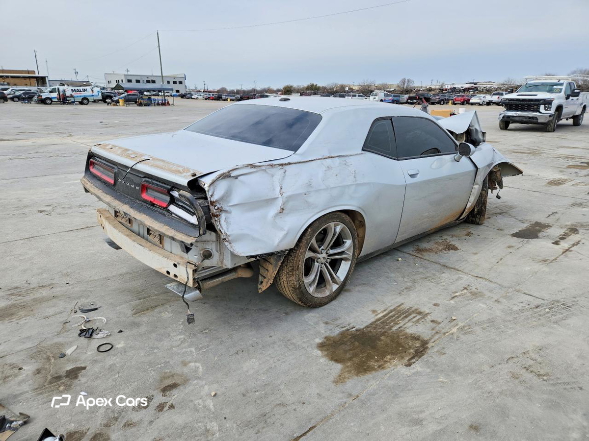 Dodge Challenger 2020