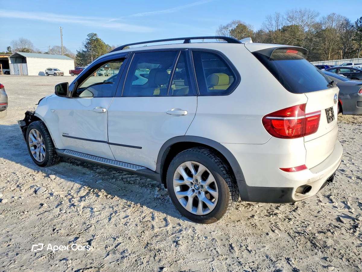 BMW X5 2011