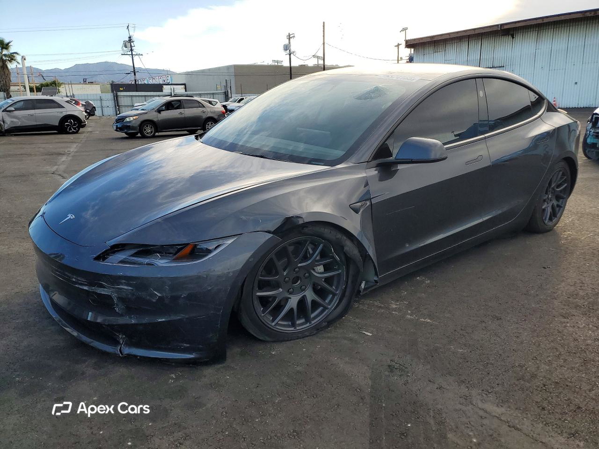 Tesla Model 3 2025