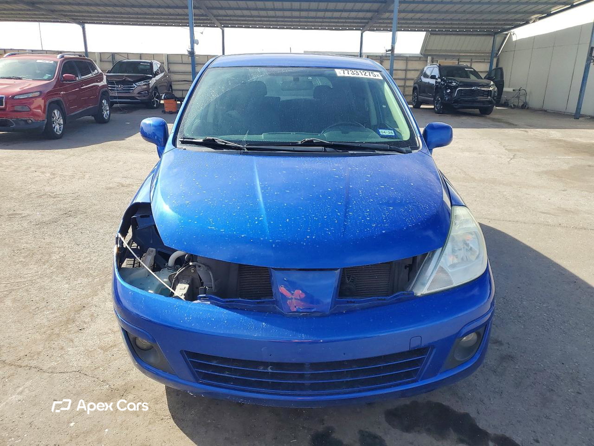 Versa 2010