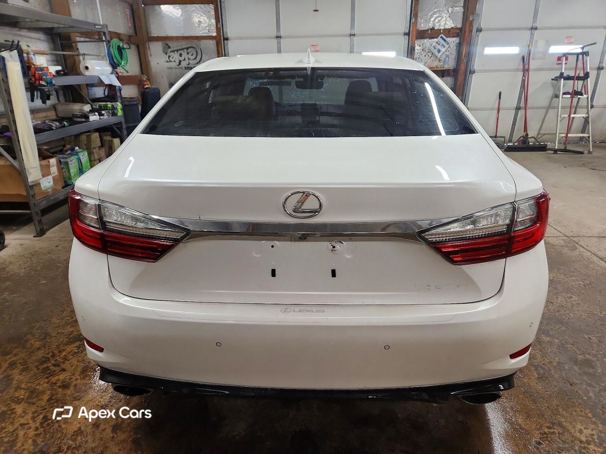 Lexus ES 2016