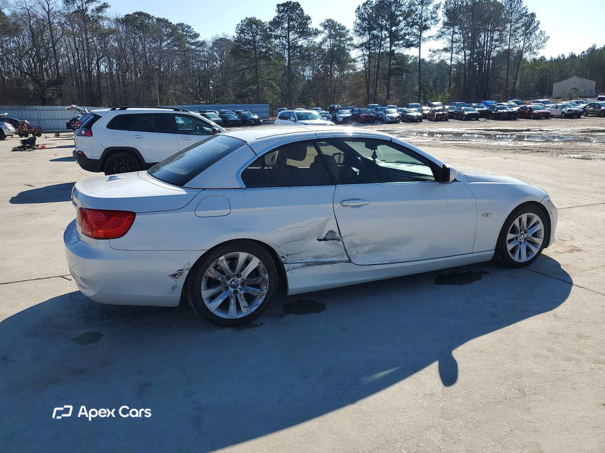 BMW Series 3 2011