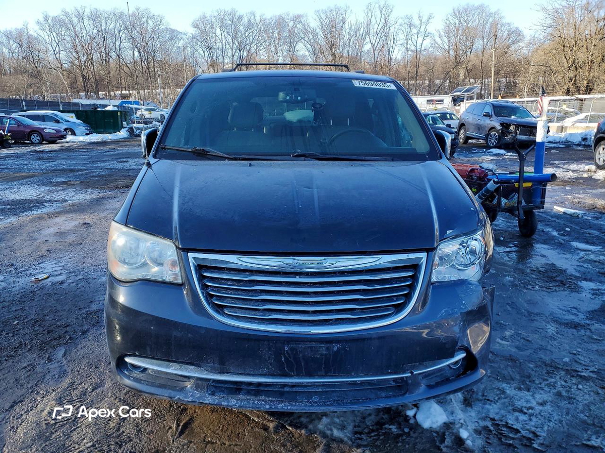 Chrysler Voyager 2013