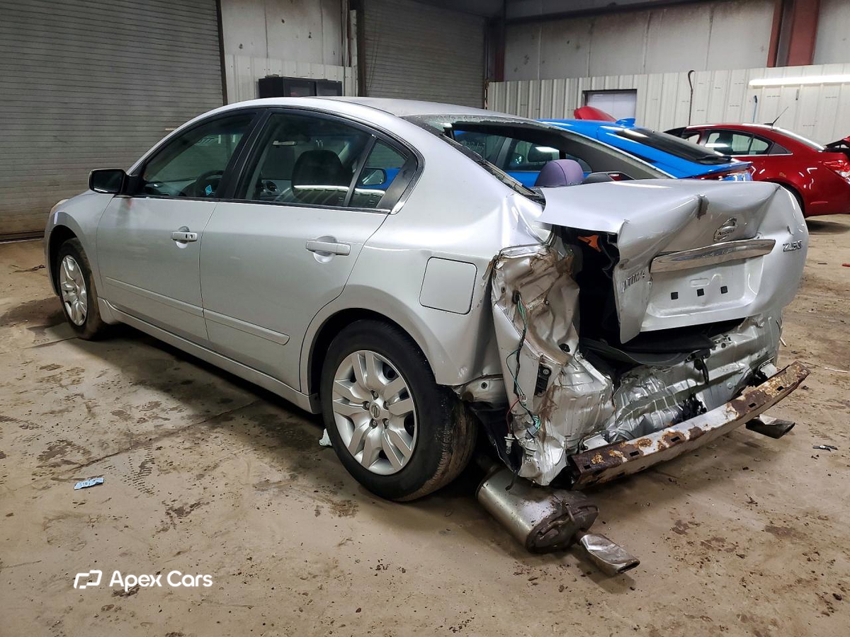 Nissan Altima 2012