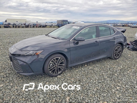 Toyota Camry 2026 - Image 1 of 14