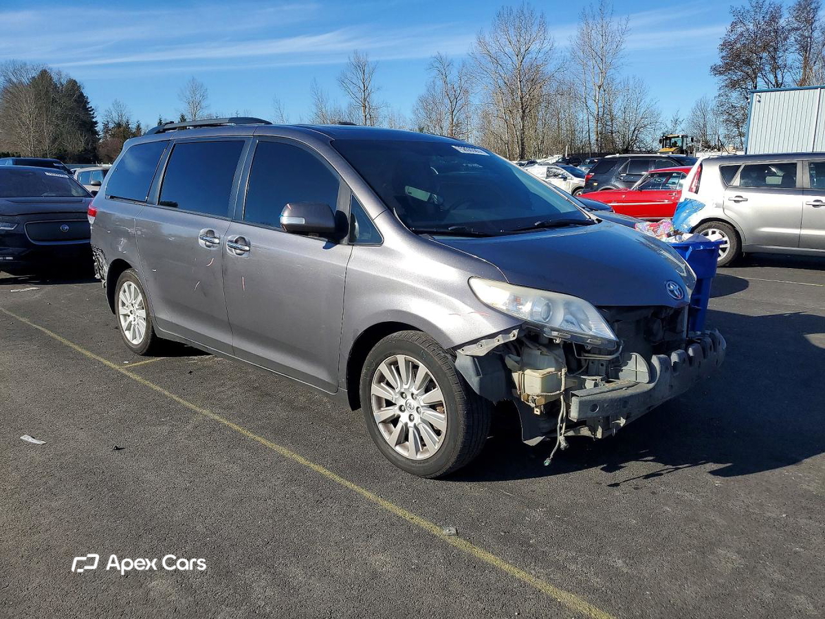 Toyota Sienna 2014