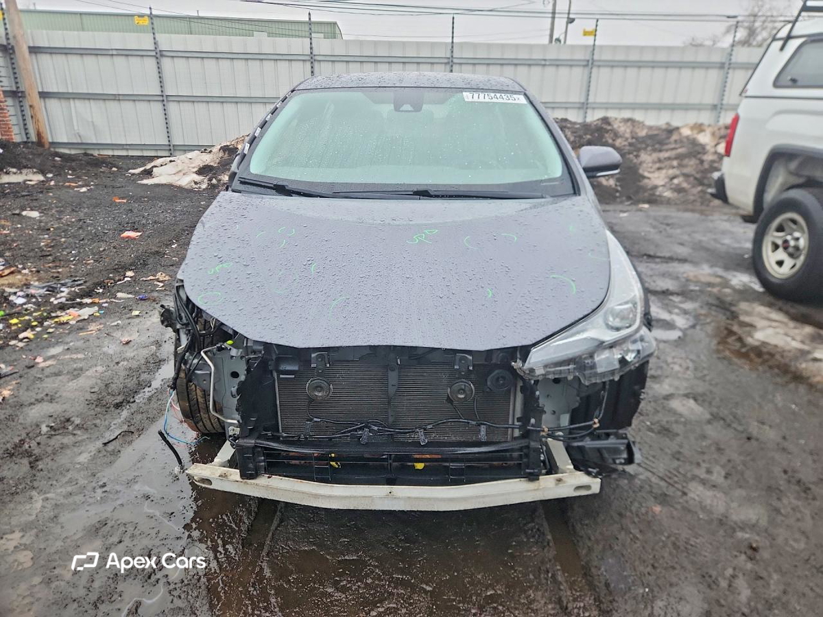Toyota Prius 2021