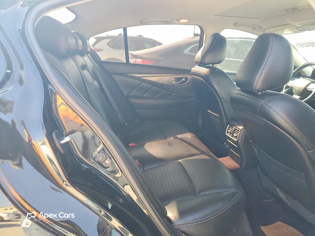 Infiniti Q50 2015