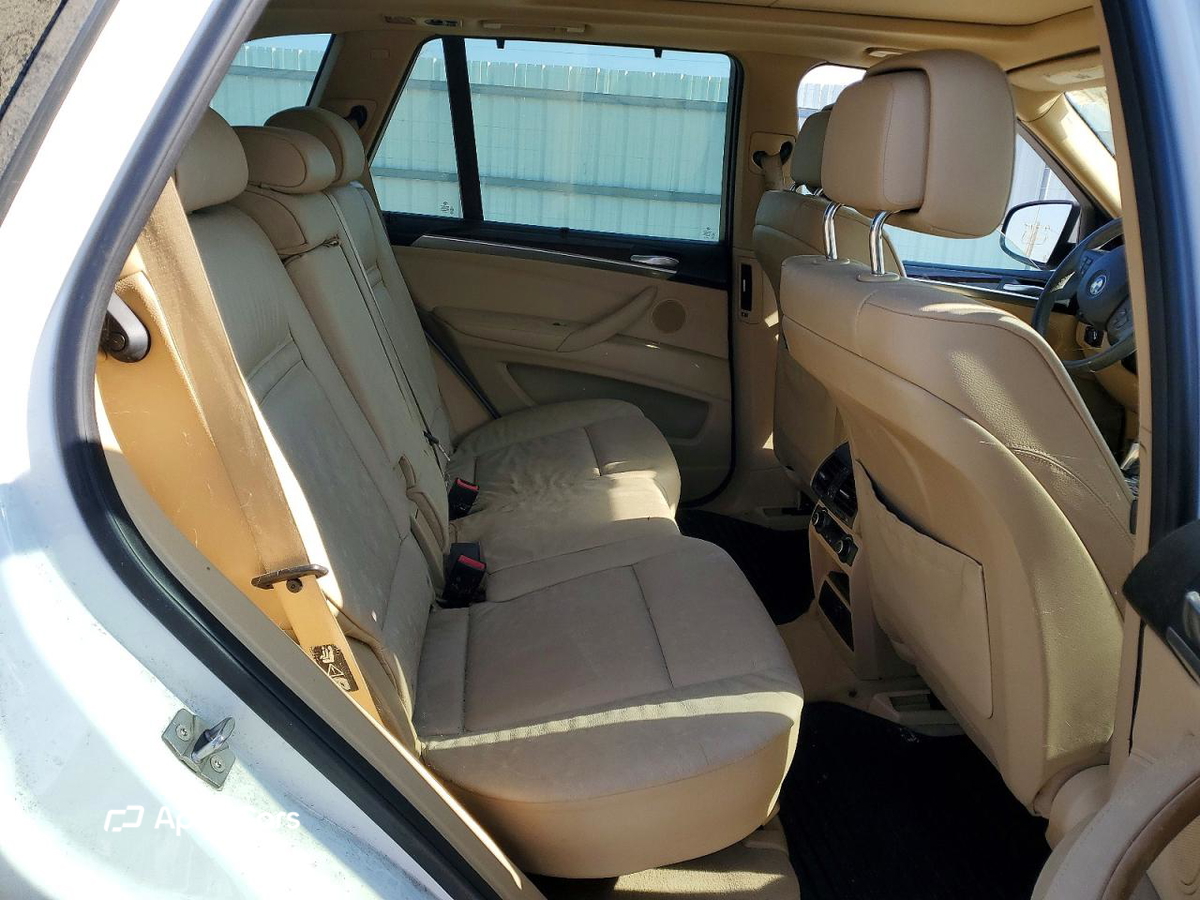 BMW X5 2011