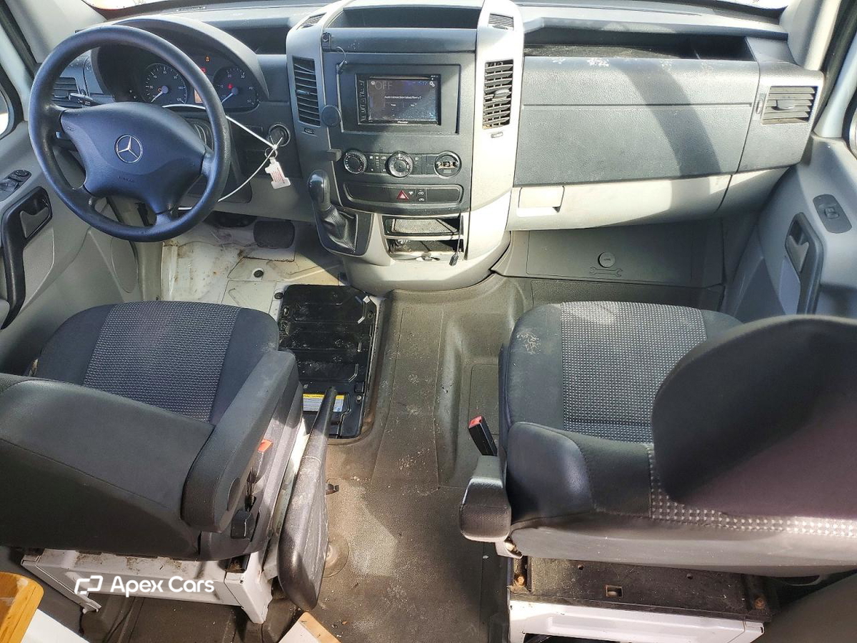 Mercedes-Benz Sprinter 2013