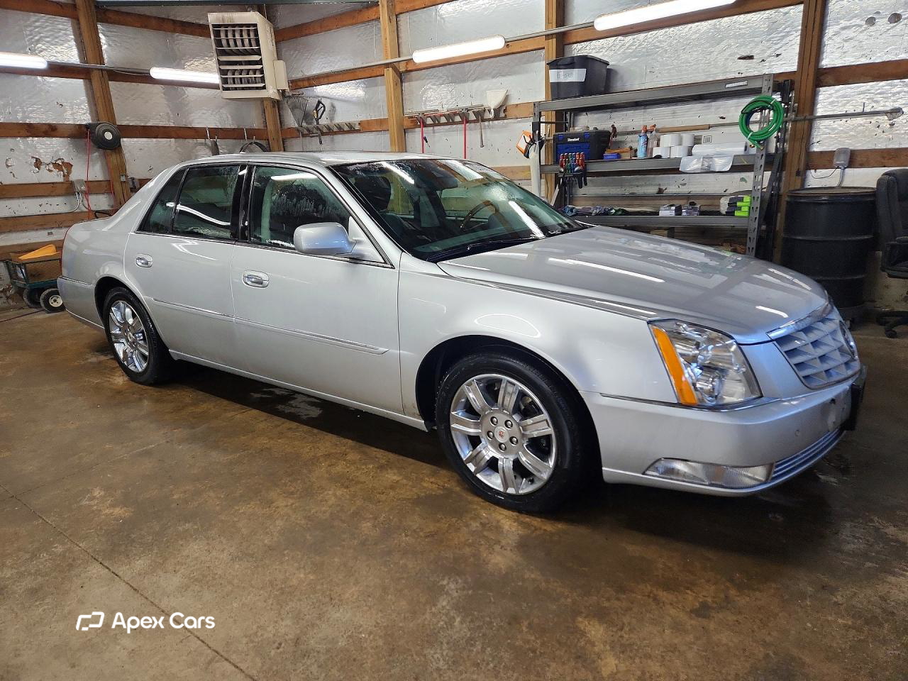 Cadillac DTS 2011