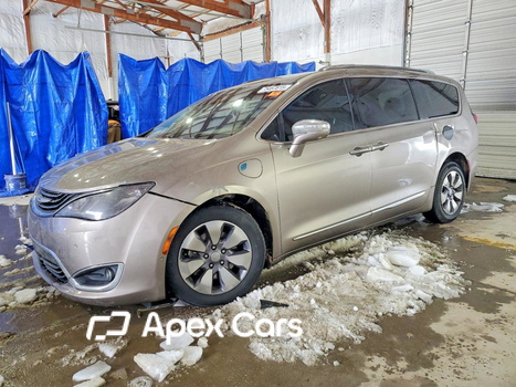 Chrysler Pacifica 2018 - Image 1 of 5