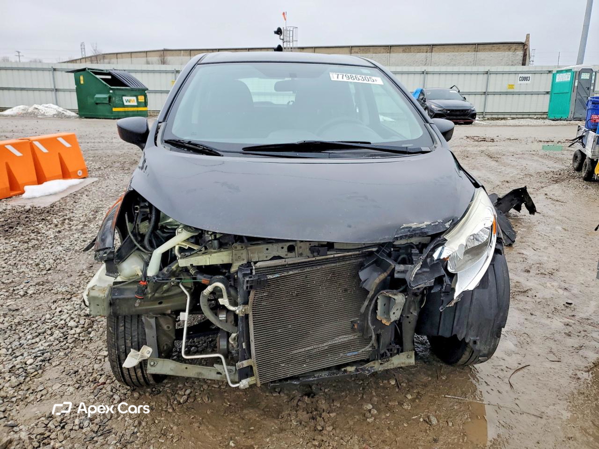 Versa 2015